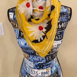 Scarf floral Rayon Sq 28” pre-owned. Good Condition, yellow, red, black & white.